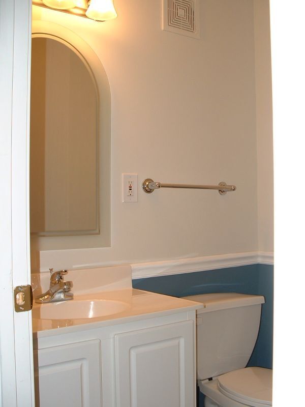 Foto del edificio - 3 Bed Condo Specially Priced at $1,199/BR (Was $1,490)