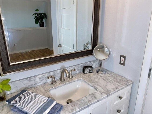 Foto del edificio - 3451 Willowrun Dr
