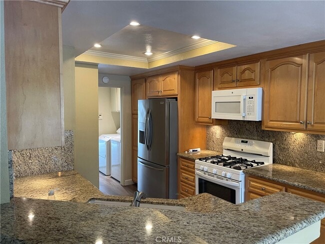 Building Photo - 62 Almador-