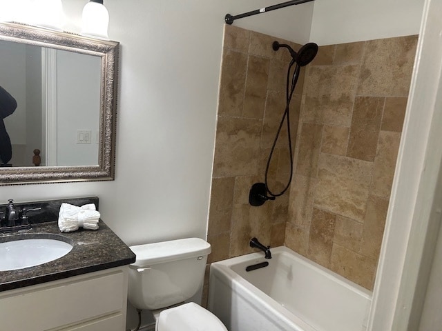 Building Photo - 1597 Cove Dr