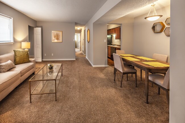 10 West Apartments - Indianapolis, IN | Apartments.com