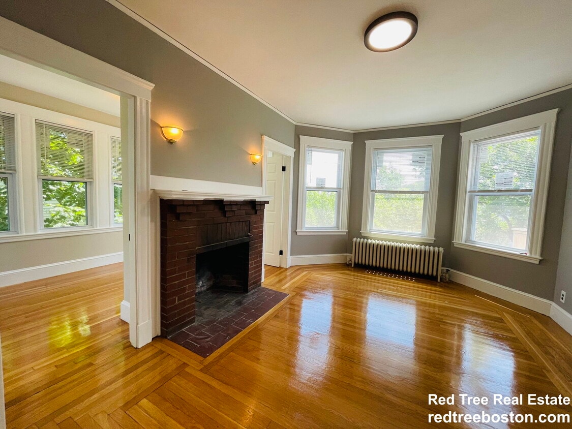 Photo - 187 Fellsway West Apt #2, Medford, MA 02155 - 4 BR 2 BA multi-family home