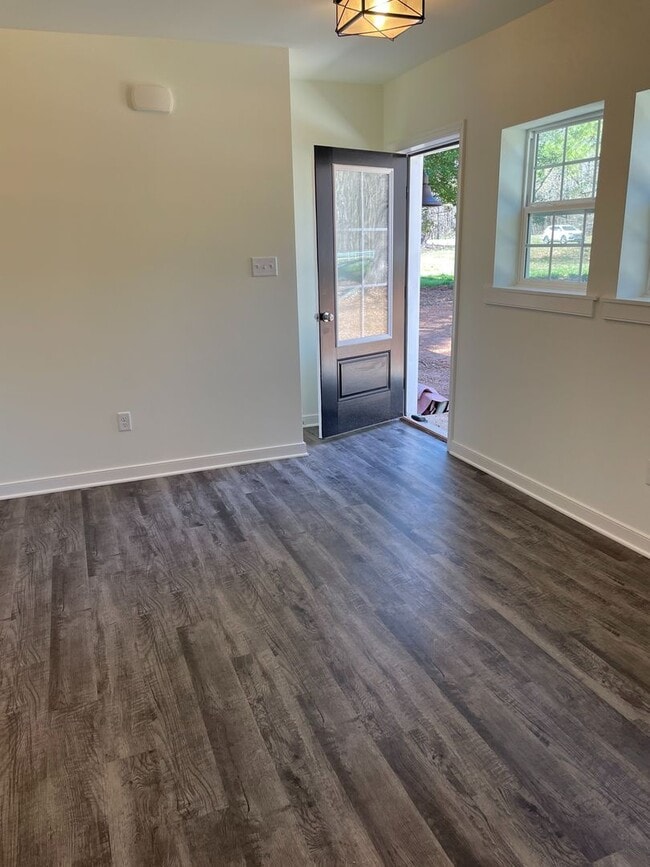 Building Photo - OCTOBER MOVE IN SPECIAL!                  ...