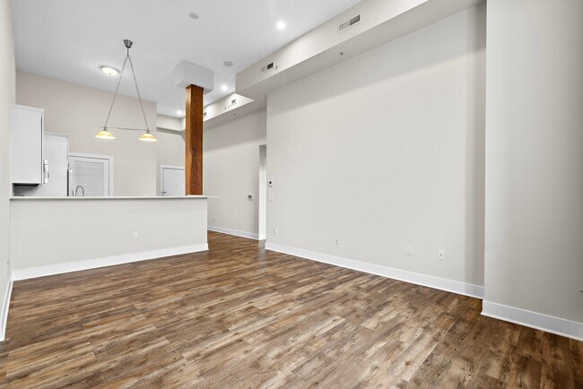 Foto del edificio - 6200 Hudson Ave