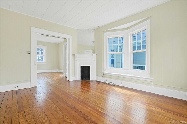 Foto del edificio - 105 S Broadway