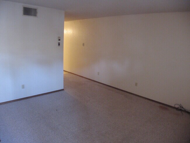 Foto del edificio - 406 Ridges Blvd