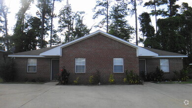 Building Photo - 1250 Aubie Dr