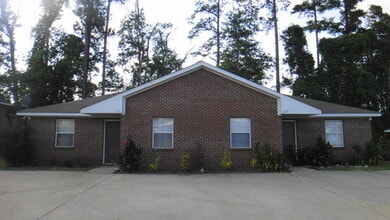Building Photo - 1248 Aubie Dr