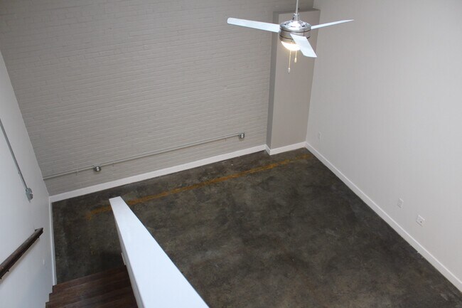 Building Photo - 408 Wellons St