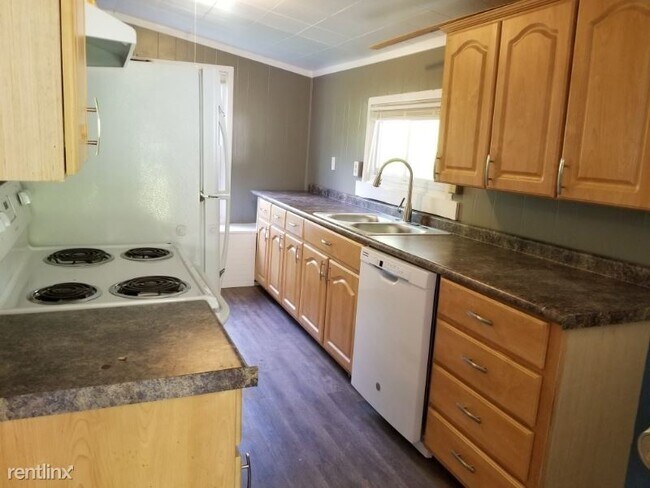 Building Photo - 2 br, 1 bath House - 9623 W Emory Rd
