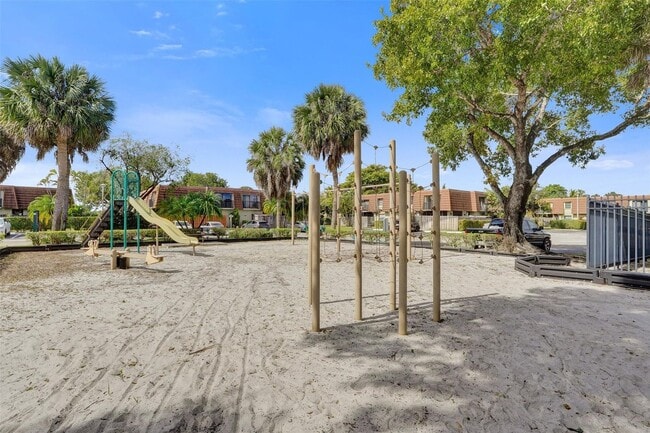 Building Photo - 4872 NW 95th Ave