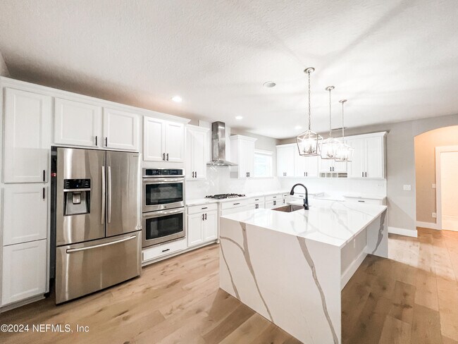 Building Photo - 154 Kiwi Palm Ct