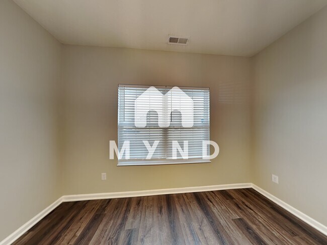 Building Photo - 2428 Apple Tree Ln