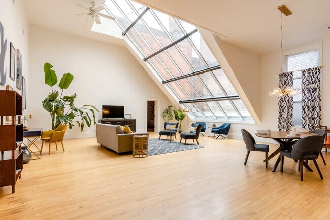 Foto del edificio - 617 E Liberty St