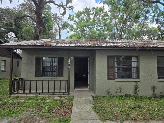 New to Market – Won’t Last! Beautiful 2 Be... - New to Market – Won’t Last! Beautiful 2 Be... House