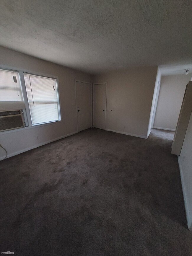 Building Photo - 2 br, 1 bath Duplex - 1914 S Hiram St
