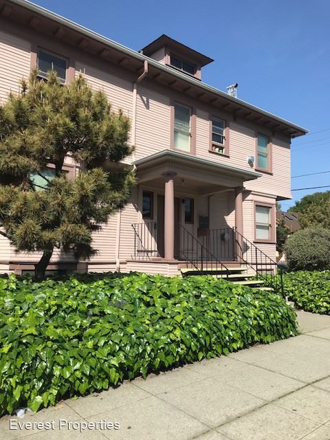Building Photo - 2428 Milvia St