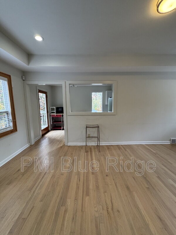 Foto del edificio - 25 Leisure Mountain Rd