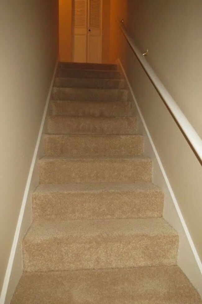 Foto del edificio - Beautiful 3 Bedroom Townhouse!