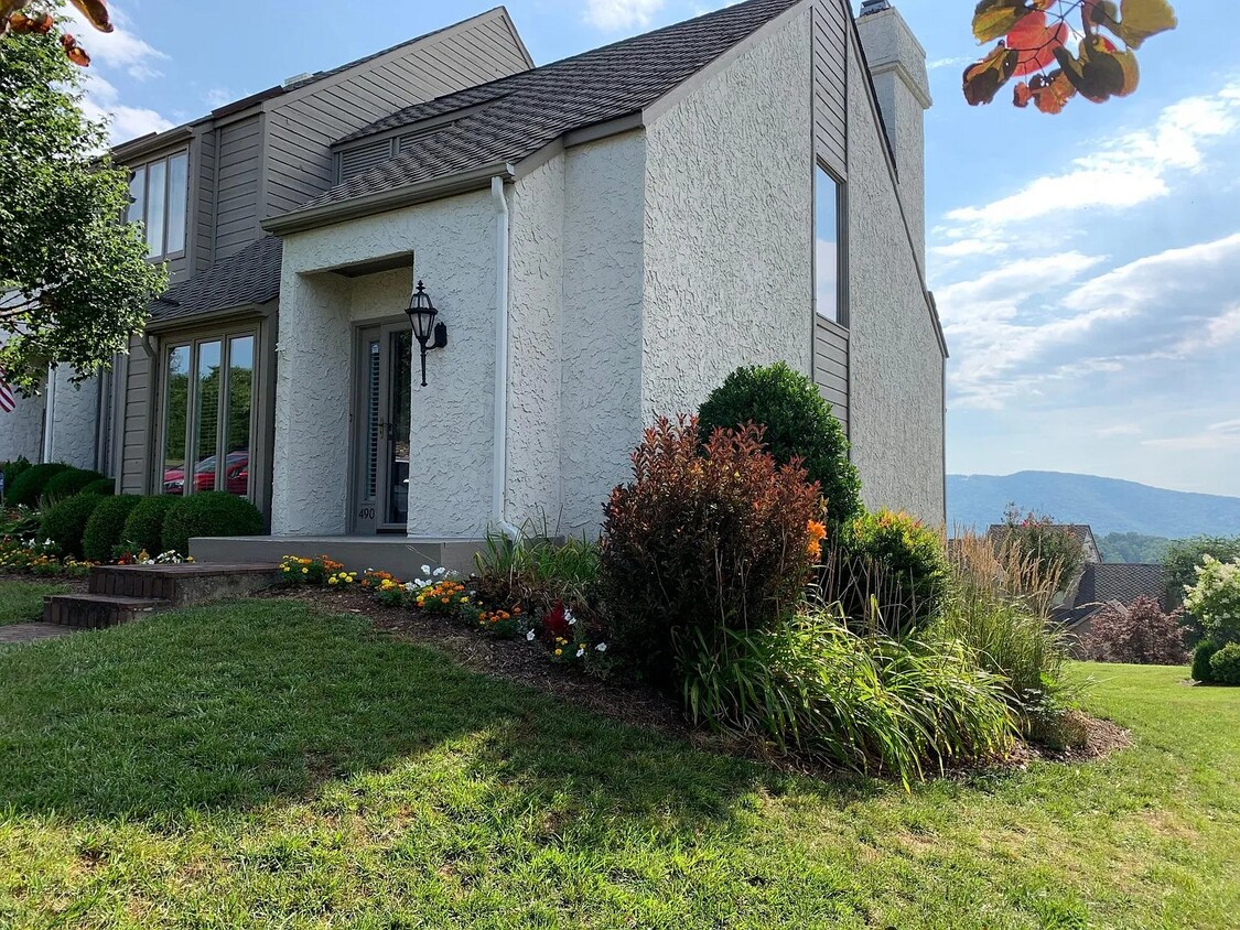 Primary Photo - 4903 Hunting Hills Ct