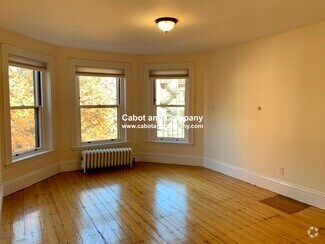 Building Photo - 293 Newbury St