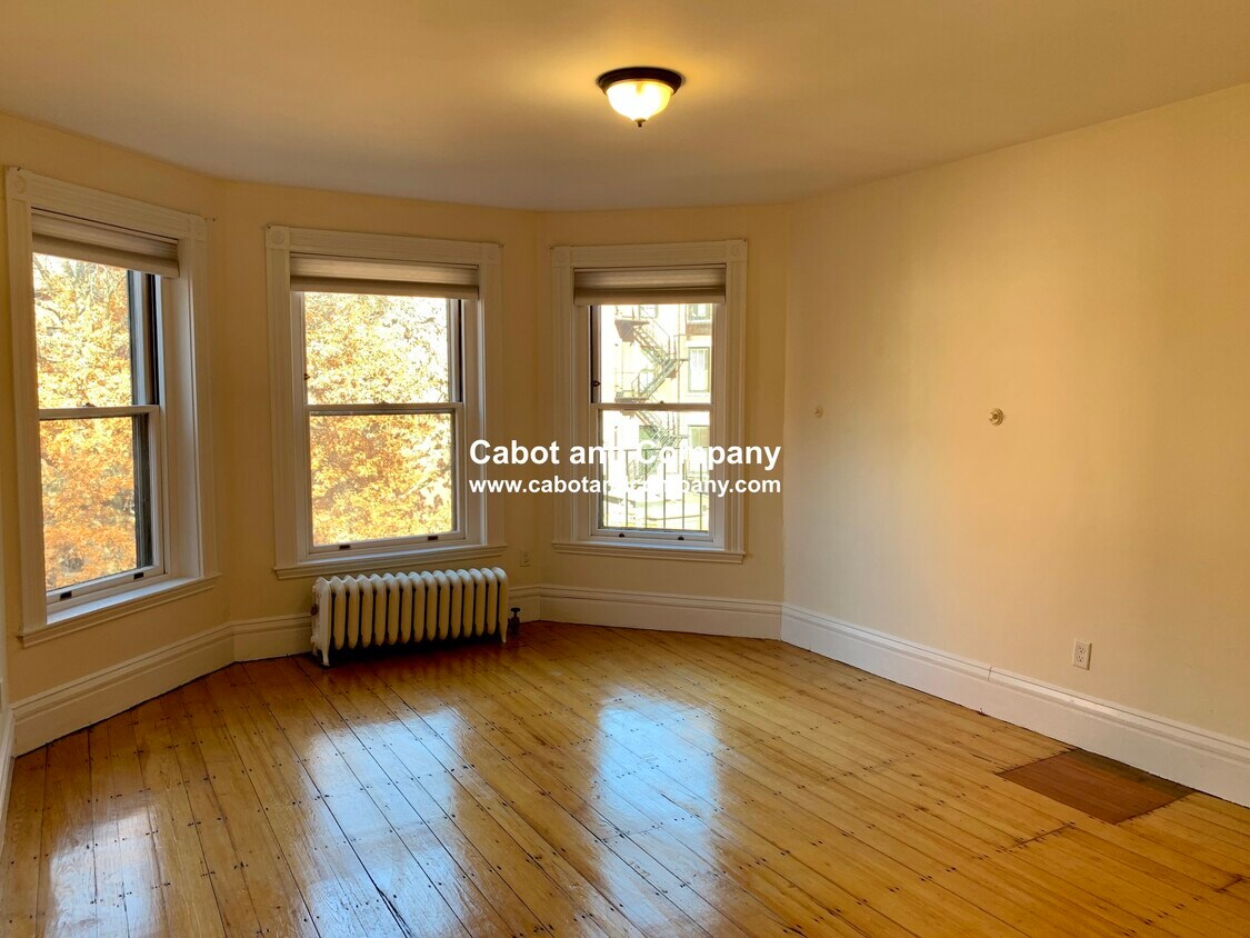Foto principal - 293 Newbury St