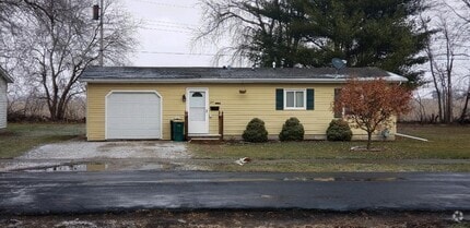 Building Photo - 1221 Garden Ln