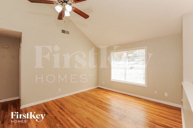 Foto del edificio - 382 Scenic Ln