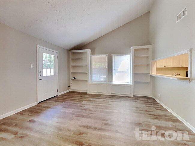 Foto del edificio - 13307 Venice Cir