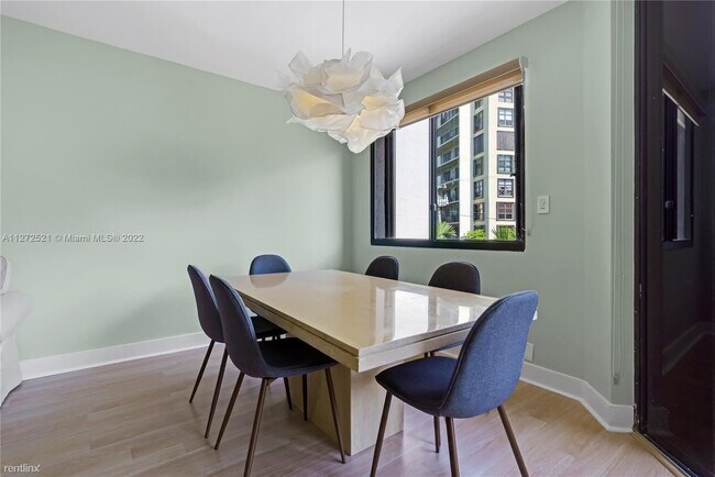 Building Photo - 3 br, 2 bath House - 101 Crandon Blvd Apt 267