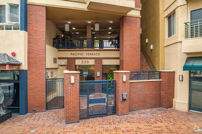 Entrance - Pacific Terrace