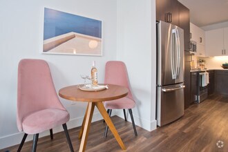 1BR, 1BA - 1B-2 - 744 SF - Trovita Rio