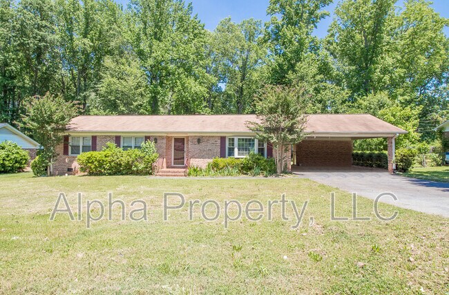 Foto del edificio - 631 Pine Hill Dr