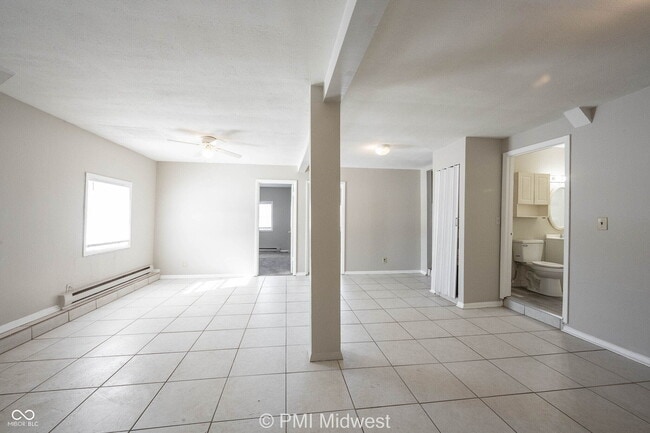 Building Photo - 4881 300W