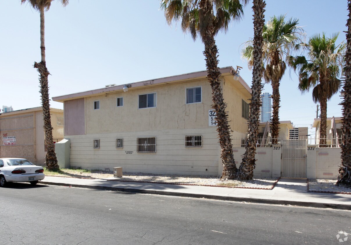 Building Photo - Montclair Apartments