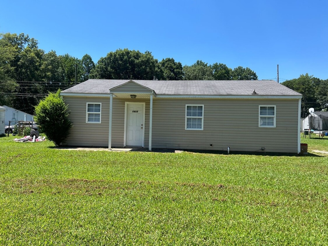 Primary Photo - 3 Bedroom Home in Gastonia!!