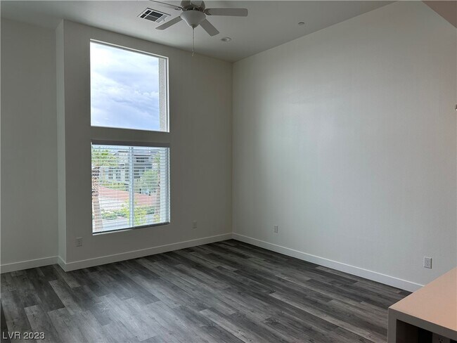Foto del edificio - 1180 Amelia Pointe Street