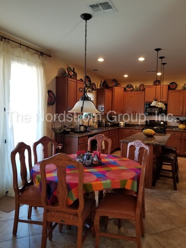Building Photo - Twin Peaks/Linda Vista - 9915 N Niobrara Way