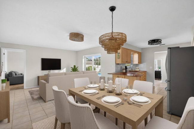 Foto del edificio - 8195 Coachlight Cir