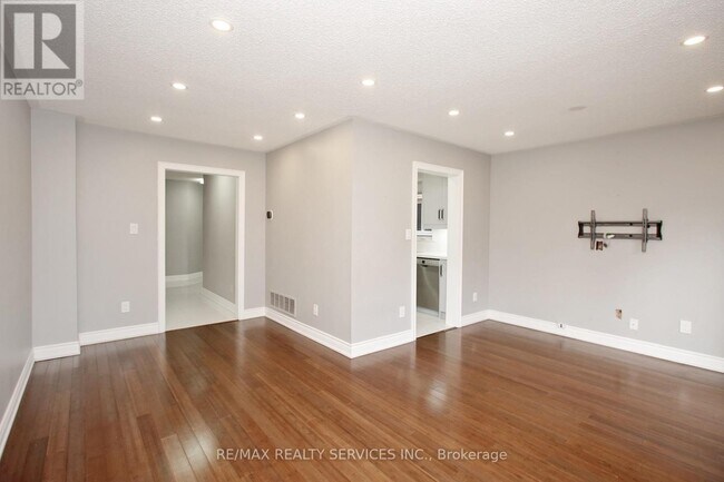 Building Photo - 5606 Cosmic Crescent