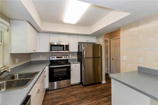 Foto del edificio - 1322 SE 33rd Terrace