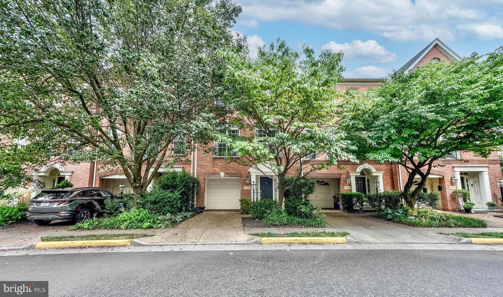Foto principal - 8105 Quinn Terrace