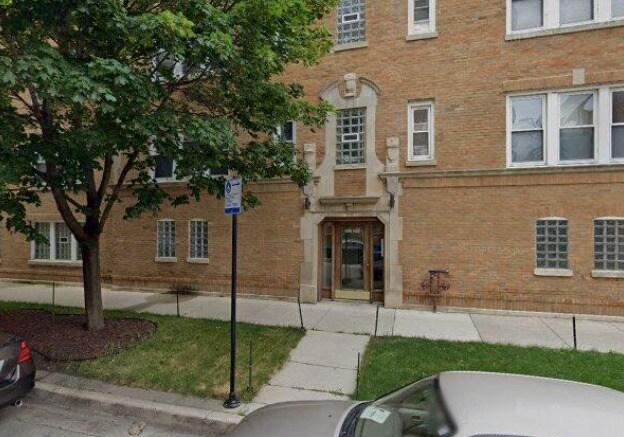 Primary Photo - 1605 W Ainslie St