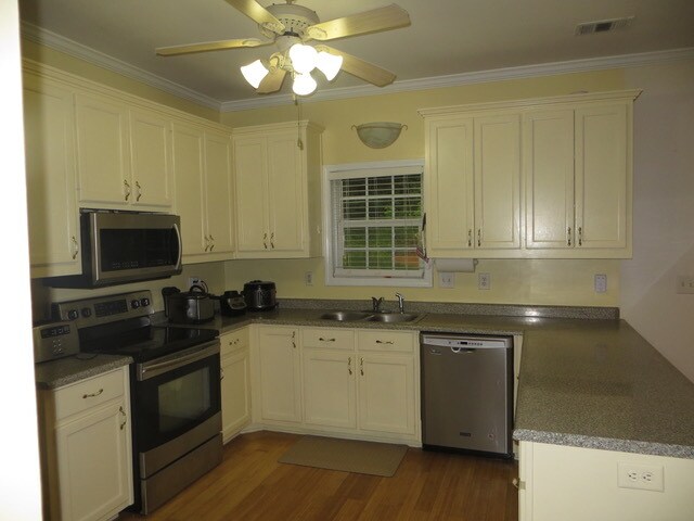 Foto del edificio - 4501 Forest View Ct SW