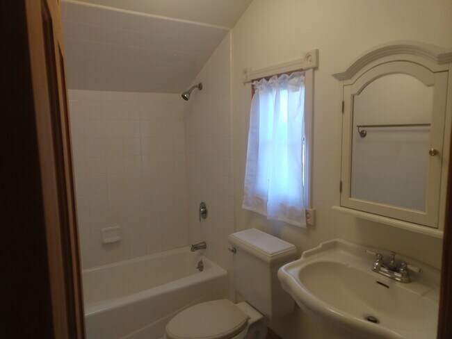 Building Photo - 15162 Ponderosa Ln