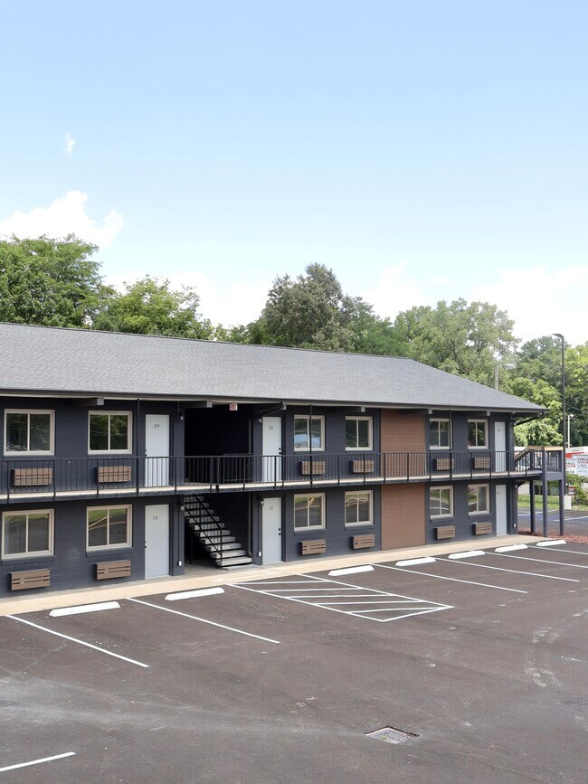 Foto del edificio - Southside Square Apartments - NOW LEASING