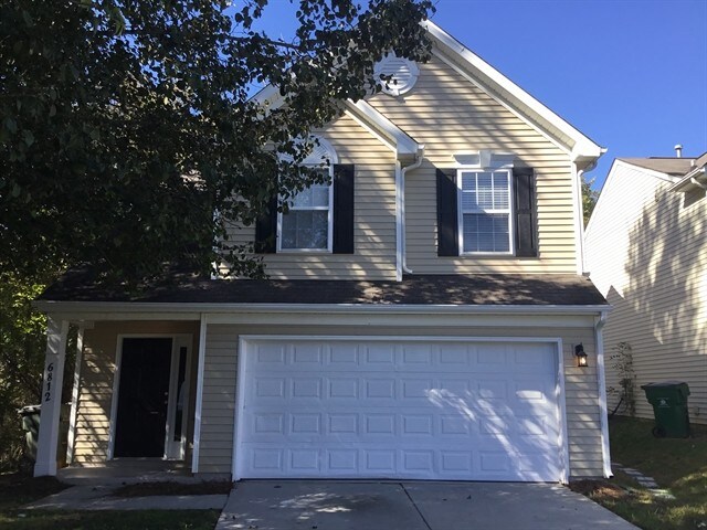 Foto principal - 6812 Wallace View Court