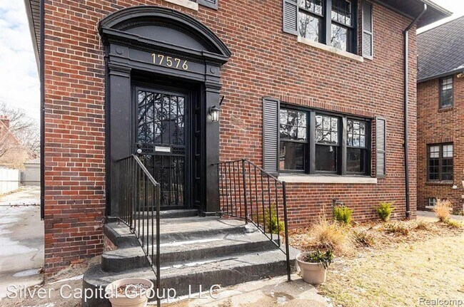 Foto del edificio - 3 br, 3 bath House - 17576 Muirland