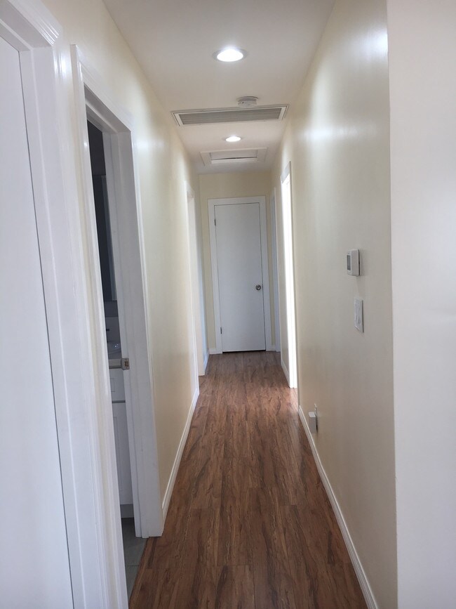 Building Photo - 17921 Ingomar St