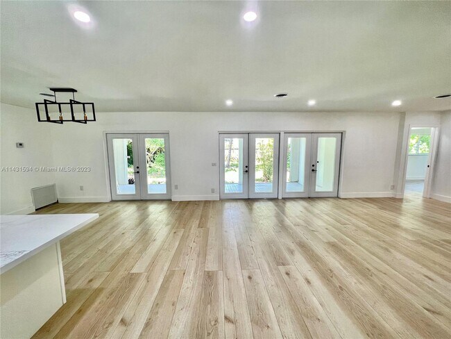 Building Photo - 7701 SW 53rd Pl